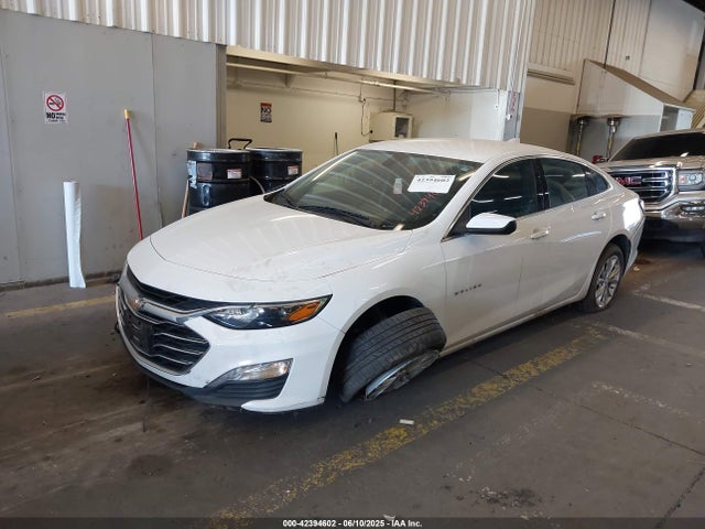 Chevrolet lfv - direct injection, variable valve timing, gen 1 2020 1G1ZD5ST0LF097405 Image 2