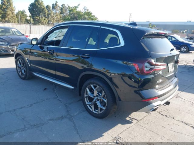 2022 BMW X3 5UX53DP02N9L46840 Photo 2