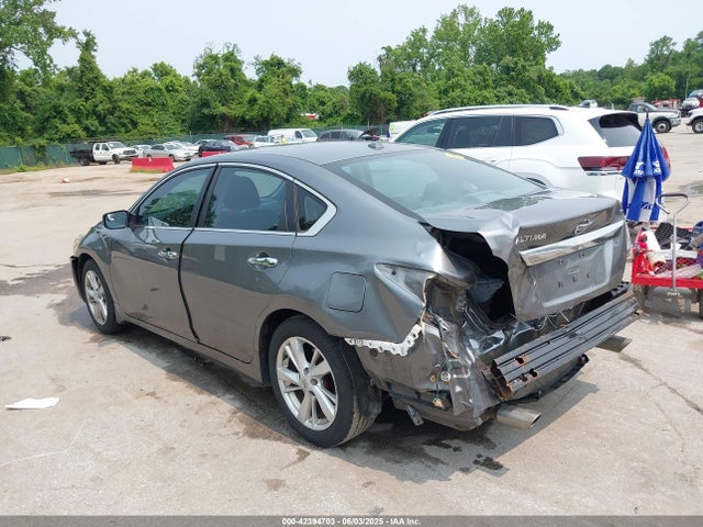 Nissan Altima 2.5 S 2015 1N4AL3AP7FC217910 Image 3