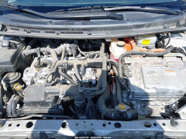 JTDKDTB30F1586627 Toyota 1nz-fxe+1lm