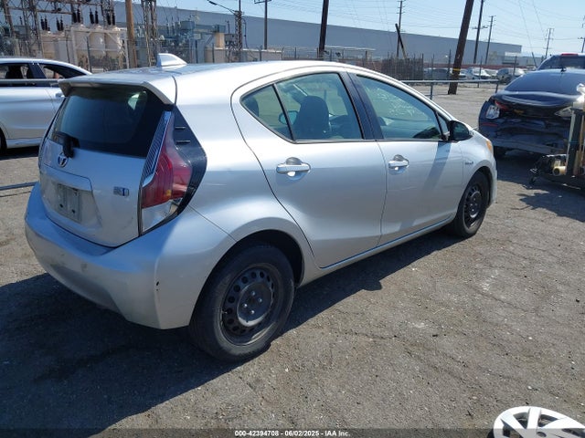 JTDKDTB30F1586627 Toyota 1nz-fxe+1lm