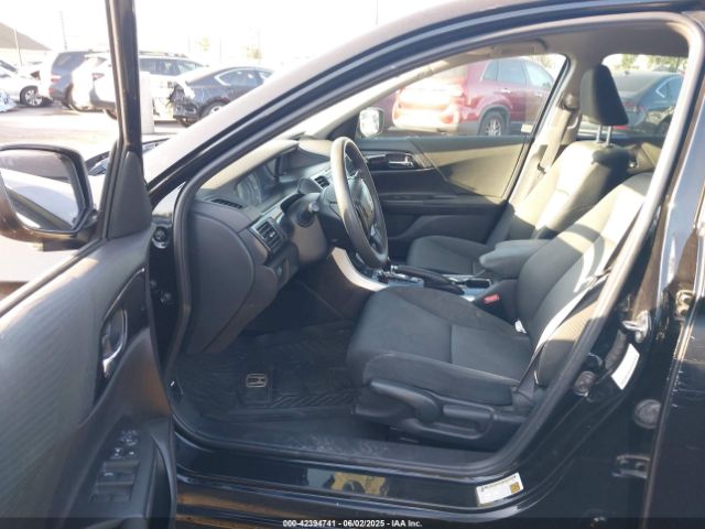 1HGCR2F37HA305275 Honda k24w1