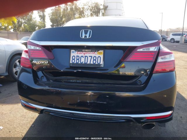 1HGCR2F37HA305275 Honda k24w1