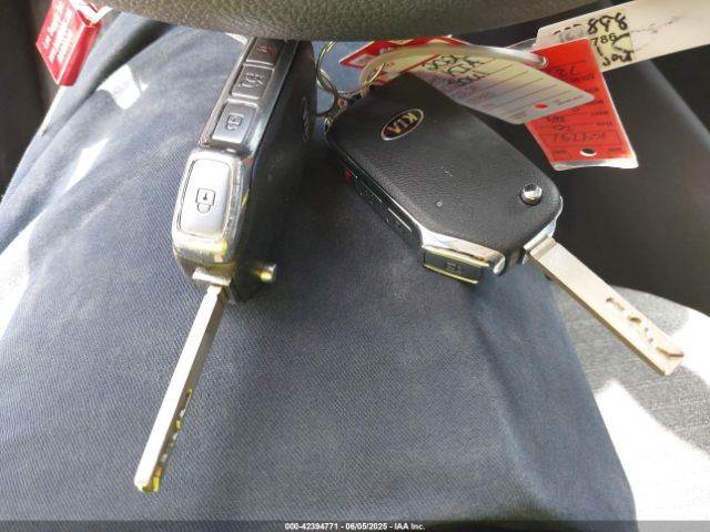2020 KIA SOUL KNDJ23AU8L7727898 Photo 10