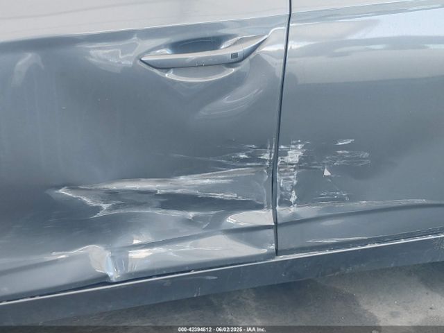 2019 HYUNDAI IONIQ HYBRID KMHC65LC0KU136702 Photo 5
