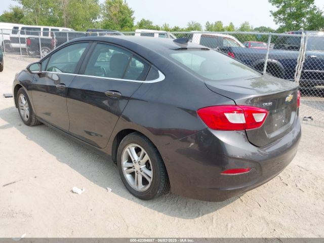 2017 CHEVROLET CRUZE 1G1BE5SM0H7119329 Photo 2