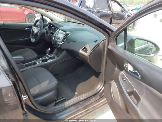 2017 CHEVROLET CRUZE 1G1BE5SM0H7119329 Photo 4