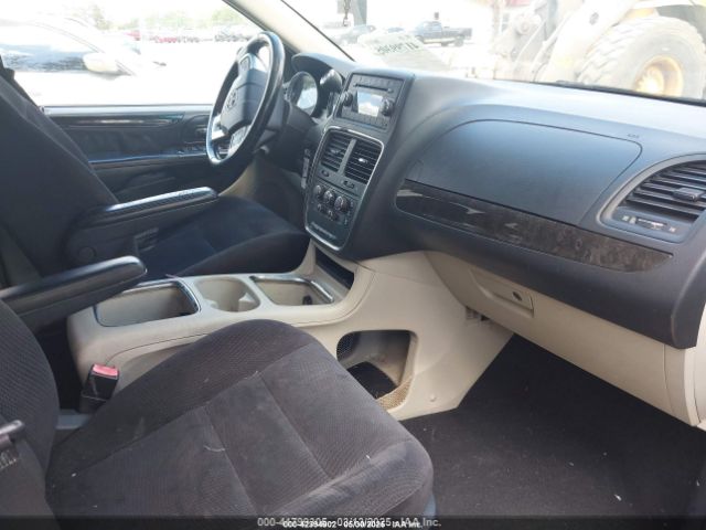 2C4RDGCG2ER352085 Dodge Grand Caravan Sxt