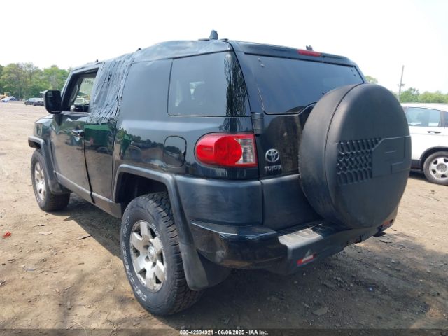 2007 TOYOTA FJ CRUISER JTEBU11F770023402 Photo 2