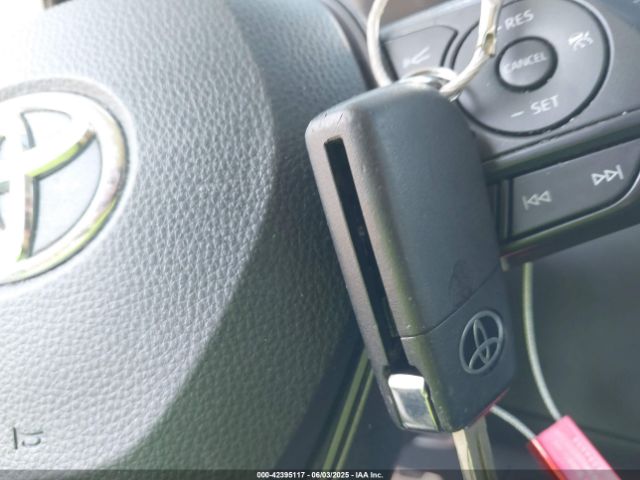 5YFEPMAE3MP184185 Toyota COROLLA LE