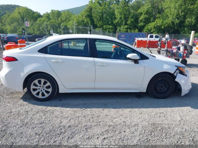 5YFEPMAE3MP184185 Toyota COROLLA LE
