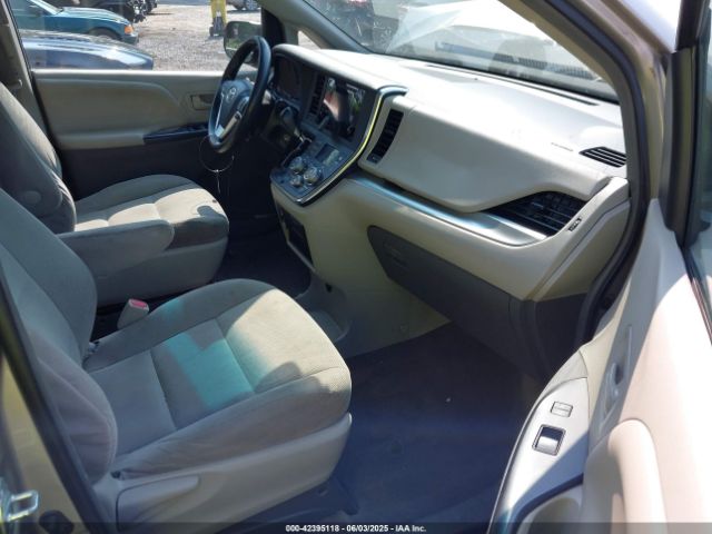 2015 TOYOTA SIENNA 5TDZK3DC4FS650415 Photo 4