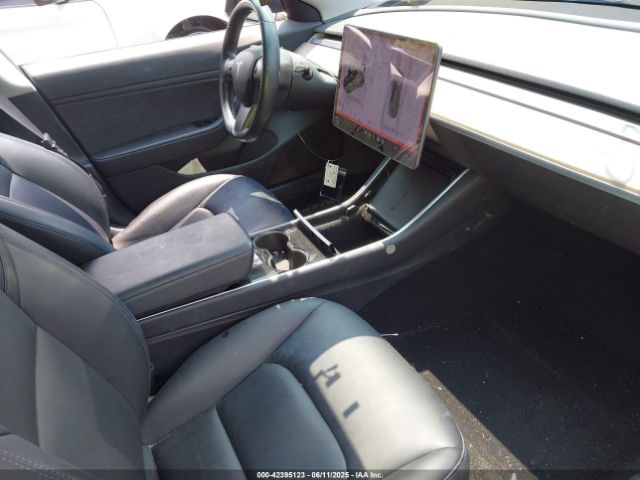 5YJ3E1EA2JF021098 Tesla Model 3 Long Range/mid Range
