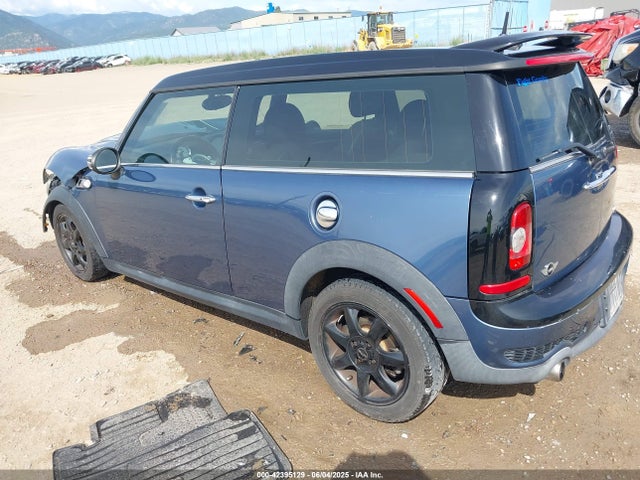 2009 MINI COOPER S CLUBMAN WMWMM33569TP93277 Photo 2