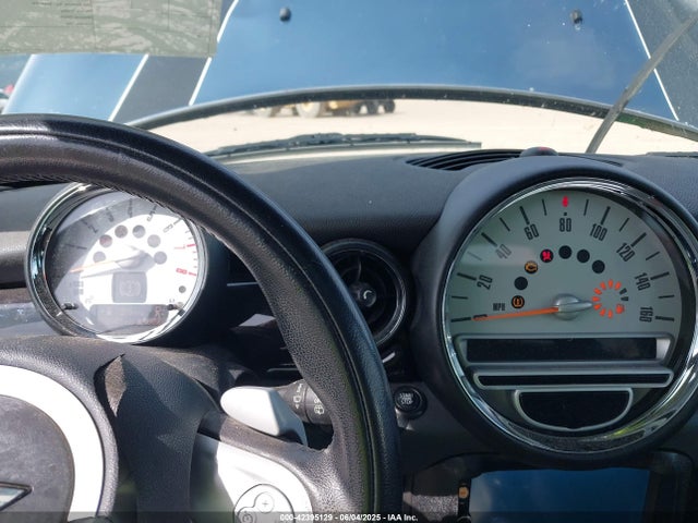 2009 MINI COOPER S CLUBMAN WMWMM33569TP93277 Photo 6