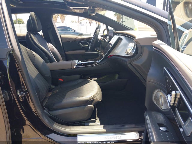 W1KCG2DB7NA015666 Mercedes-Benz ed