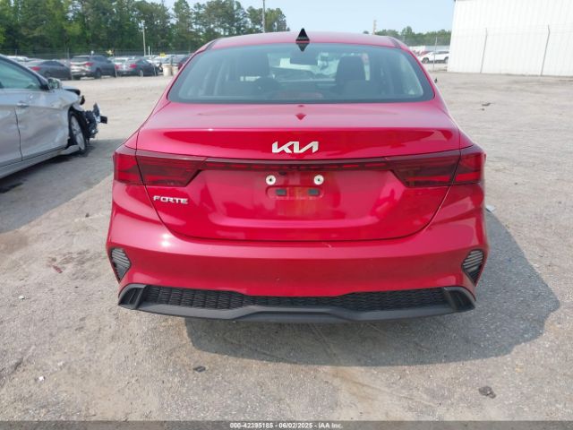 3KPF24AD2PE590555 KIA Forte Lxs