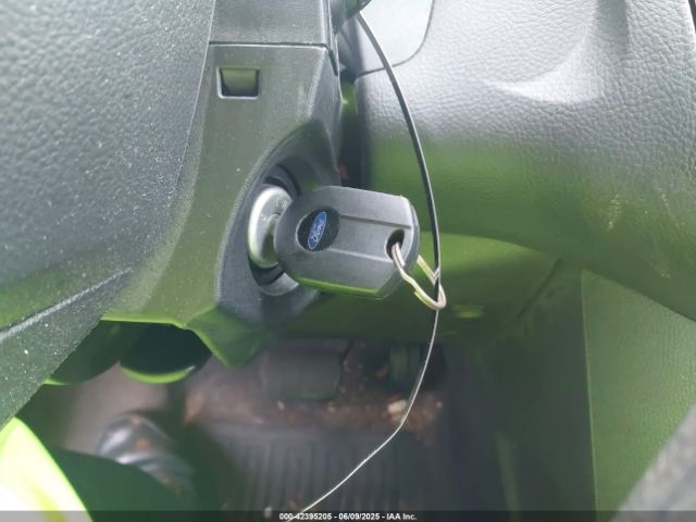 1FADP3F27EL173999 Ford FOCUS SE