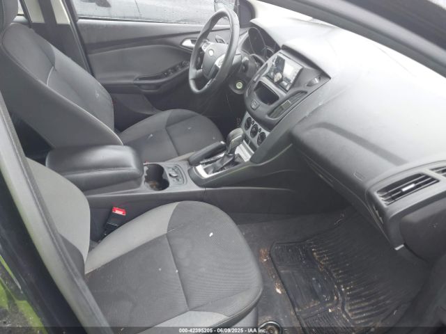1FADP3F27EL173999 Ford FOCUS SE