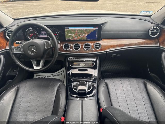 WDDZF4KB3HA208509 Mercedes-Benz E 300 4matic