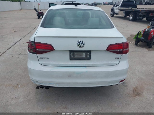 Volkswagen 1.8 tsi 2017 3VWD17AJ2HM389986 Image 16