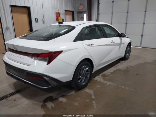 KMHLM4DG5RU785780 Hyundai ELANTRA SEL