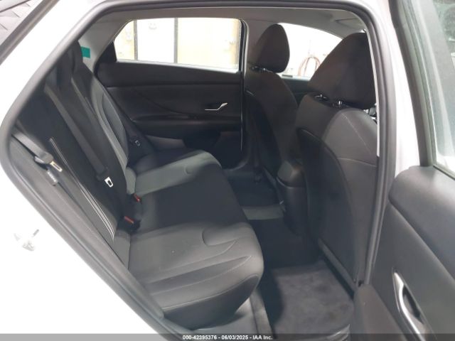 KMHLM4DG5RU785780 Hyundai ELANTRA SEL