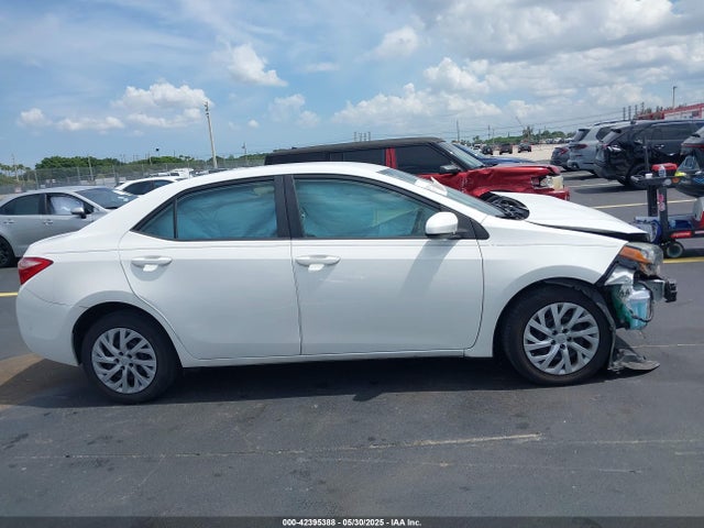 5YFBURHE5HP611421 Toyota COROLLA LE