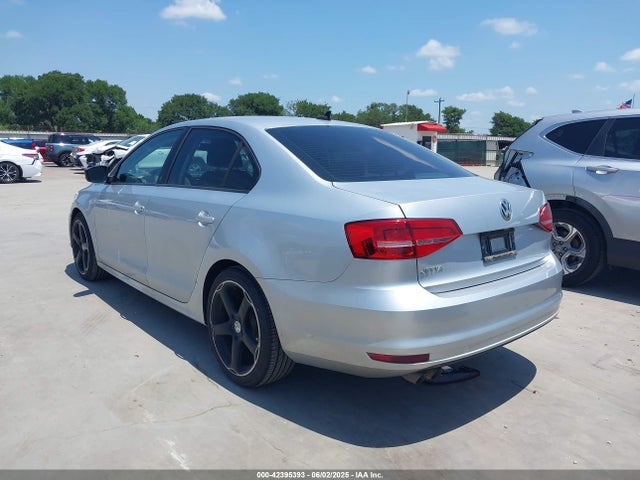 3VW2K7AJ8FM217026 Volkswagen Jetta