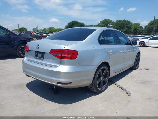 3VW2K7AJ8FM217026 Volkswagen Jetta