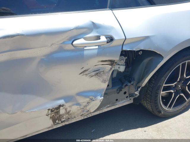 2018 FORD MUSTANG 1FATP8UH0J5154967 Photo 5