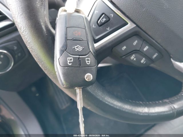 3FA6P0HD4GR392252 Ford FUSION SE