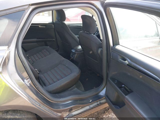 3FA6P0HD4GR392252 Ford FUSION SE