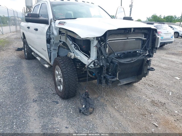 3C6UR5CL9NG126846 RAM 2500