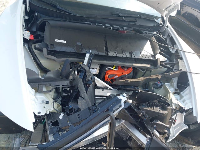 2026 TESLA MODEL Y 7SAYGDEE8TA382584 Photo 9