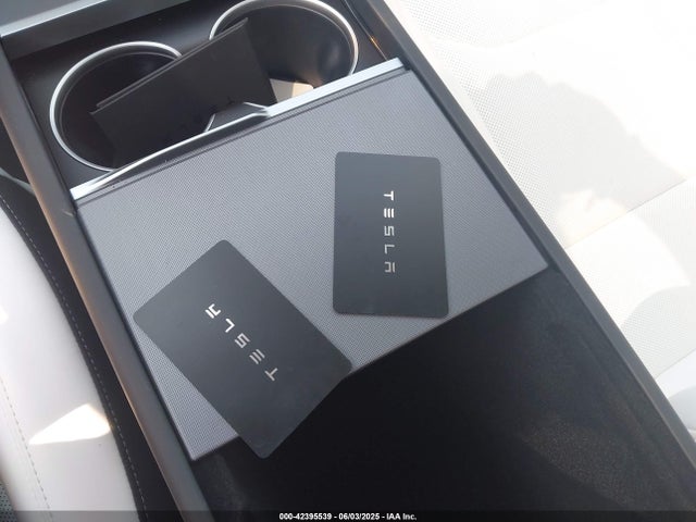 2026 TESLA MODEL Y 7SAYGDEE8TA382584 Photo 10