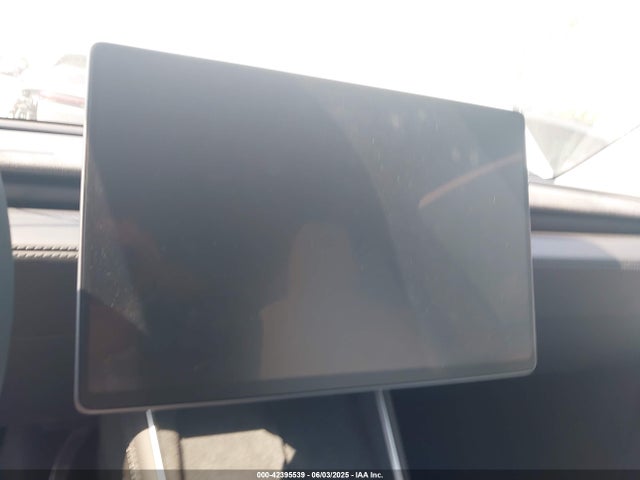 2026 TESLA MODEL Y 7SAYGDEE8TA382584 Photo 6