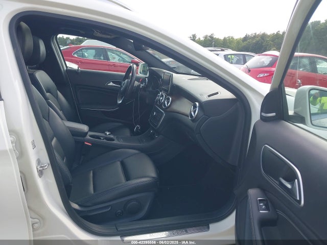 WDCTG4GB9GJ201787 Mercedes-Benz 270
