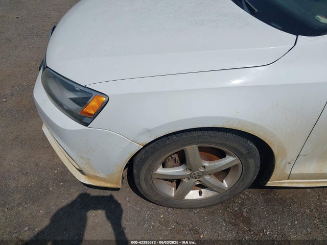 3VW267AJ7GM357283 Volkswagen Jetta 1.4t S