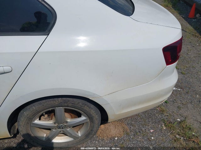 3VW267AJ7GM357283 Volkswagen Jetta 1.4t S