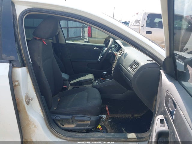 3VW267AJ7GM357283 Volkswagen Jetta 1.4t S