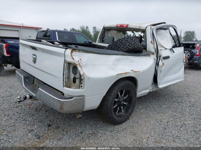 2017 RAM 1500 3C6JR6AG2HG760891 Photo 3