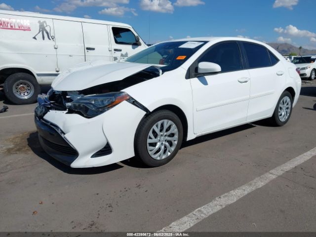 2T1BURHE3JC076160 Toyota COROLLA LE