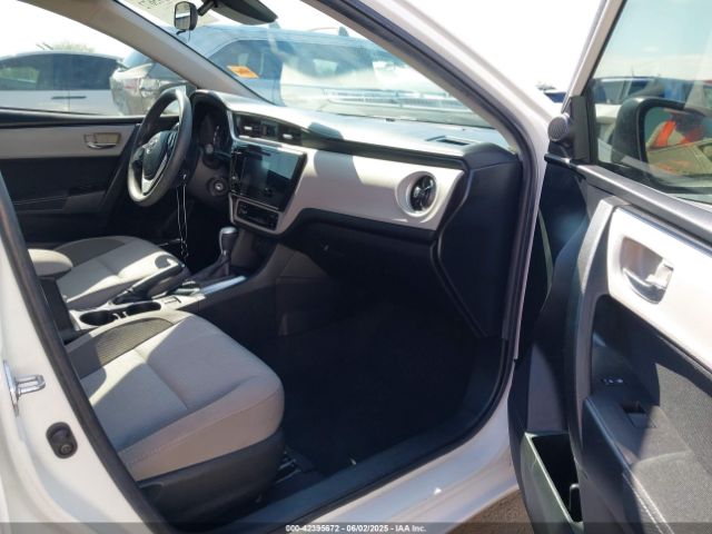 2T1BURHE3JC076160 Toyota COROLLA LE