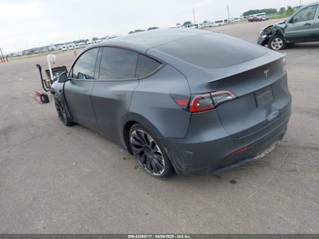 2022 TESLA MODEL Y 7SAYGDEF1NF379668 Photo 2