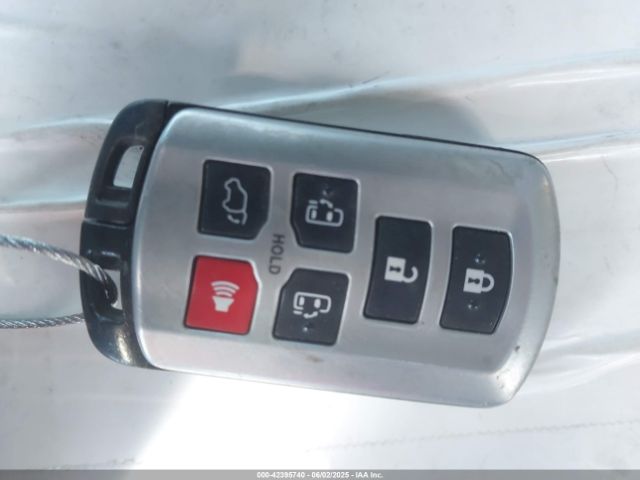 5TDYZ3DC0LS055337 Toyota SIENNA XLE