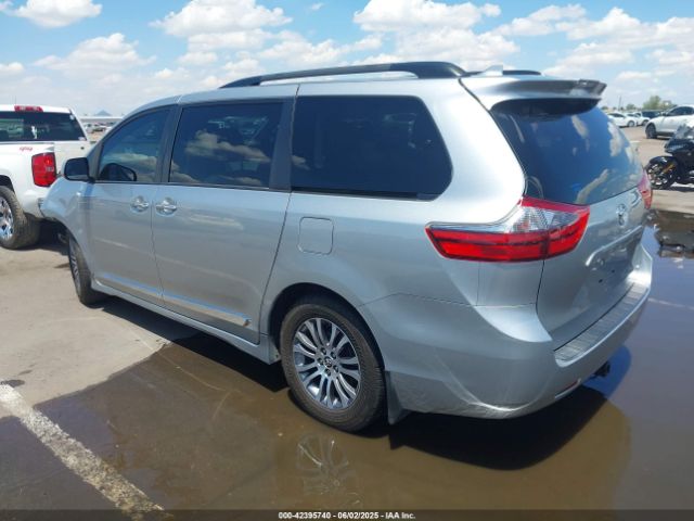 5TDYZ3DC0LS055337 Toyota SIENNA XLE