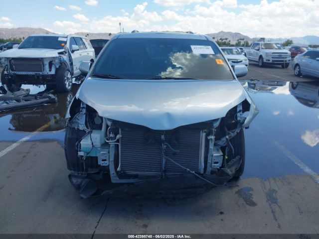 5TDYZ3DC0LS055337 Toyota SIENNA XLE