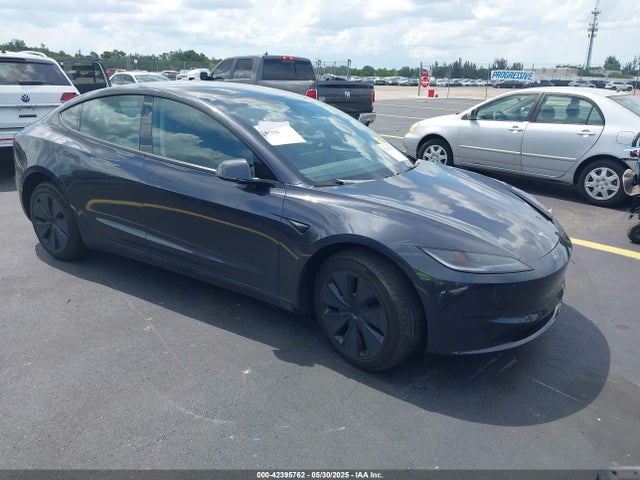2025 TESLA MODEL 3 5YJ3E1EA9SF987532 Photo 0