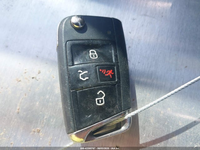 Volkswagen Tiguan 2018 3VV3B7AX2JM091526 Image 11